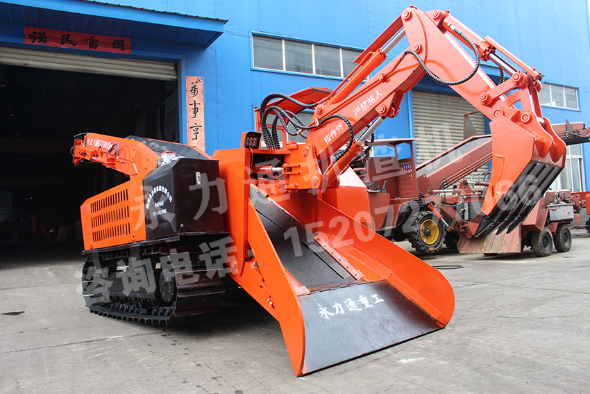 80型履帶皮帶扒渣機(jī).jpeg 80型履帶皮帶扒渣機(jī).jpeg